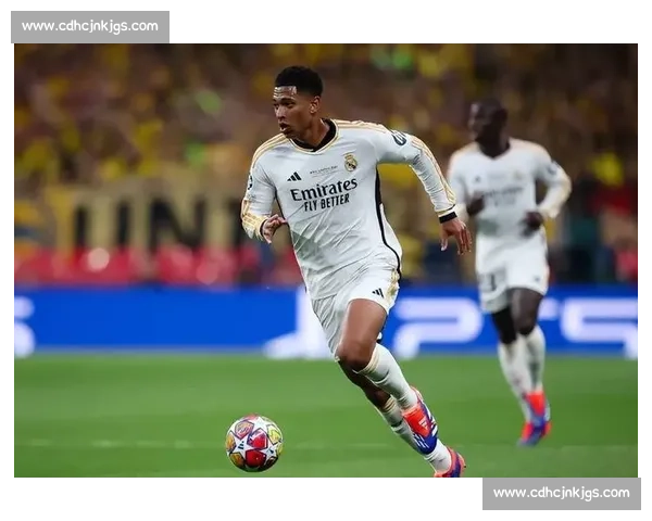 国家德比首发落定：贝林厄姆出任皇马右边锋